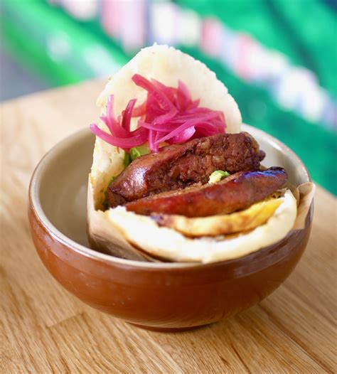 Bululu Arepera - La Butte d'or ‣ Le Food Market®