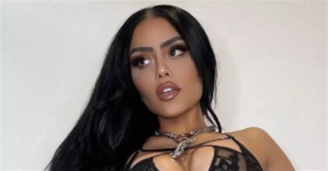 Model Wows In Lingerie With Built In Handcuffs You D Need Safe Word For Daily Star