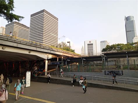 Review Infinix Hot Free Fire Kemasannya Spesial Gadgetren