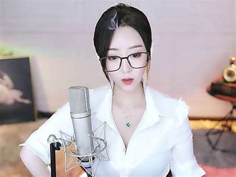 Mabel Baby Naked Stripping On Cam For Live Sex Video Chat VirtuaGirls