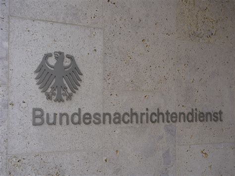 Auskünfte über Hintergrundgespräche beim Bundesnachrichtendienst