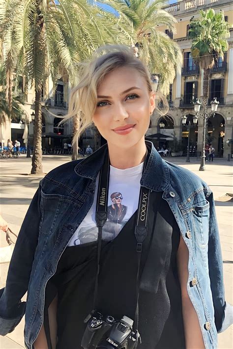 Beautiful Anna 41 Y O From Zagreb With Blonde Hair ID 271819 LadaDate