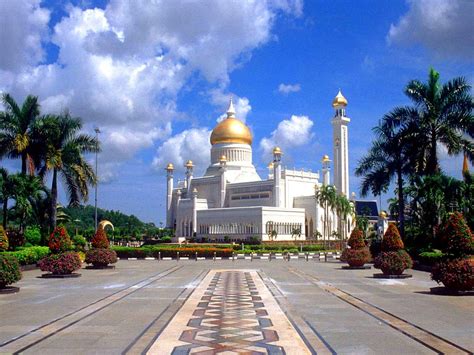 Omar Ali Saifuddien Mosque, India, Bandar Seri Begawan picture 🔥 Best ...