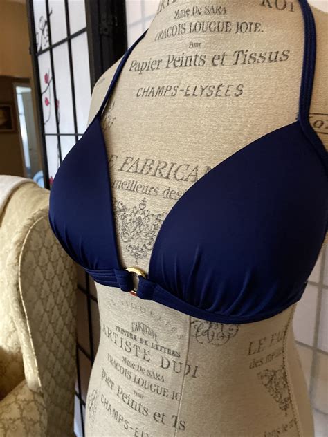 Venus NWOT Wom D Cup Blue Padded Bikini Bathing Suit Top Also Fits 32DD