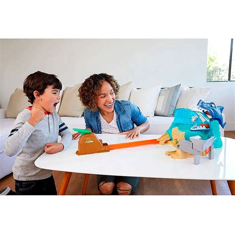 Pista Hot Wheels City Batalha Na Praia Do Tubar O Fnb Mattel Dor Mi Brinquedos