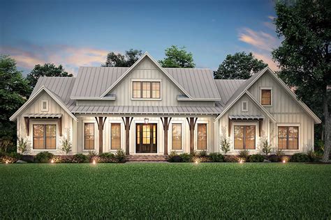 Modern Farmhouse Plan 2553 Square Feet 3 Bedrooms 25 Bathrooms