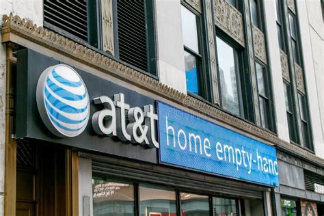 ATT Retail Store editorial photo. Image of electronics - 22494766