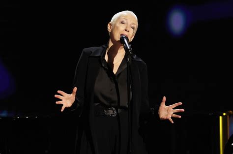 Annie Lennox Calls for Ceasefire in Gaza at 2024 Grammys