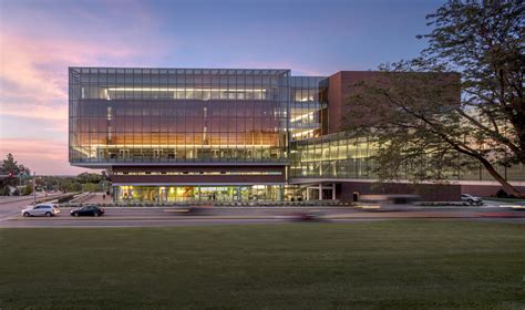 KU Medical Center Health Education Building - McCownGordon Construction