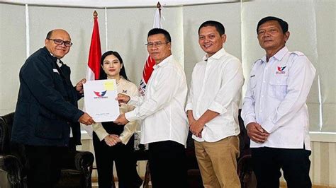 Pilkada Anambas 2024 Aneng Dan Raja Bayu Febri Terima Rekomendasi Dari