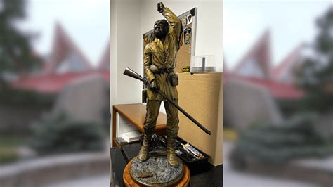 Mountaineer statue stolen from Tamarack; man arrested