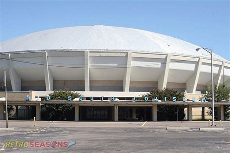 Mid-South Coliseum - Memphis - RetroSeasons.com