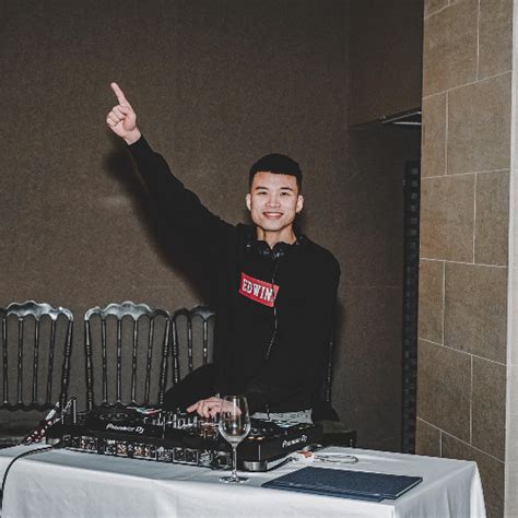 Stream VIET MIX HOT TIKTOK VOL Mat Ket Noi X Tai Sinh X Em La Khong The X Ai Hong Nhan