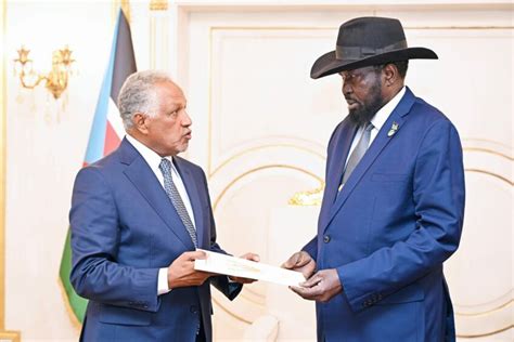 Al Burhan Sends Envoy To Meet Kiir In Juba Eye Radio