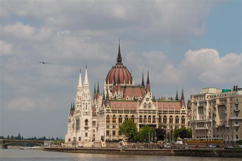 Budapest Parliament building 12831881 Stock Photo at Vecteezy