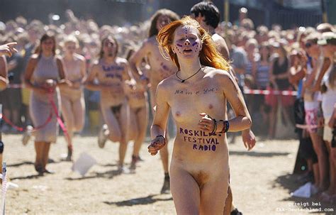 Nude Festival Girls