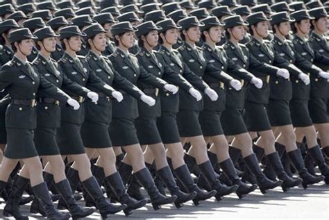 25 Hottest Female Armed Forces In The World