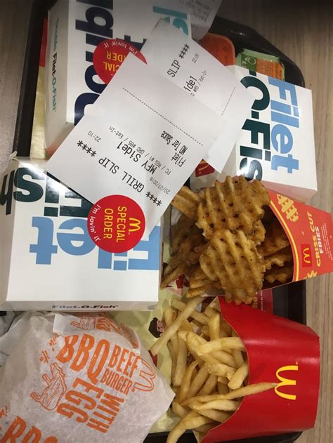 Pin By Abcdefgs On Yum Yum Yum Burger Yum Food