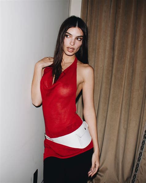 Emily Ratajkowski At A Photoshoot 04102025 Hawtcelebs