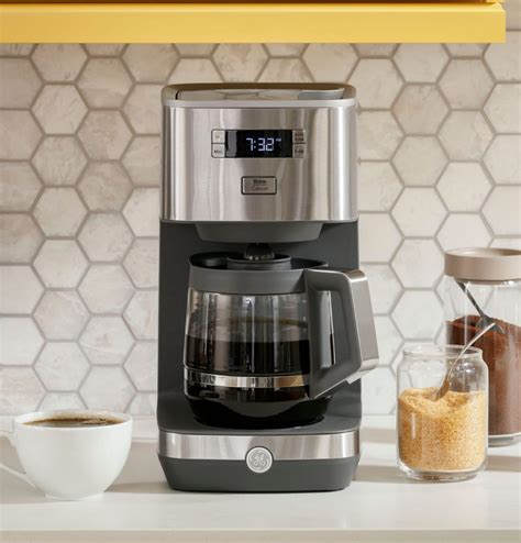 Best Buy Ge Classic Drip 12 Cup Coffee Maker Stainless Steel G7cdaasspss