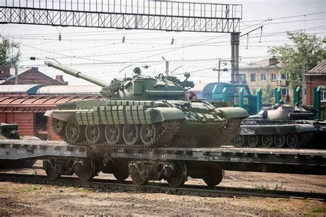 Russian Huge Tank Losses In Ukraine Lead To Reactivate Old T 62 MBTs