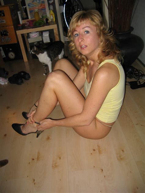 Tamara Exposed Blonde Webslut From The Netherlands