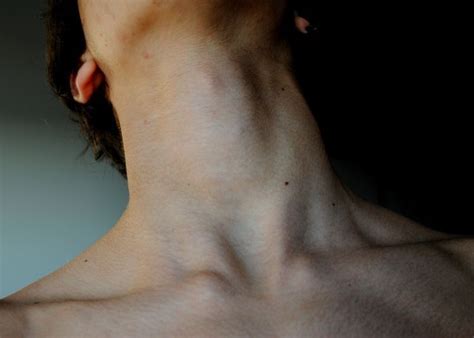 how to get rid of ingrown hairs on neck