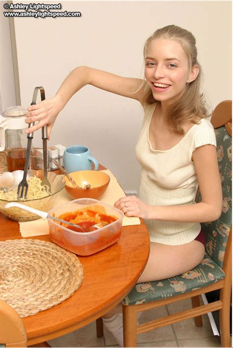 Ashley Lightspeed Gets Flirty At Lunch Porn Pictures XXX Photos Sex Images 3145127 PICTOA