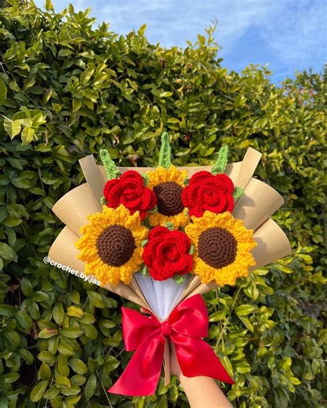 Sunflowers Red Roses En Arreglos Florales Diy Ramo De