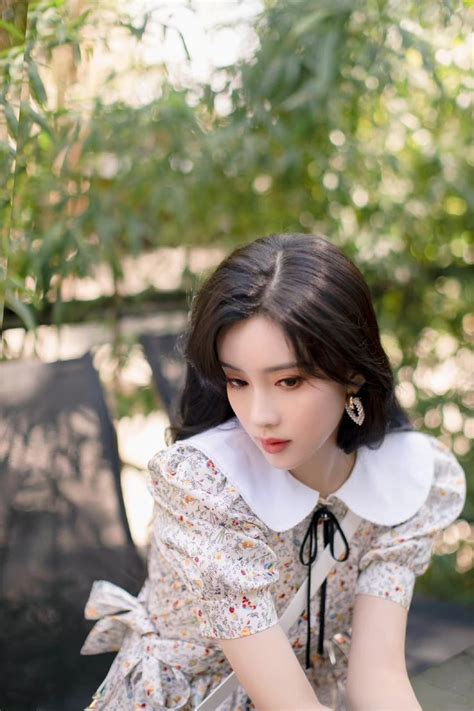 10 Hot Sexy Meng Ziyi Bikini Pics