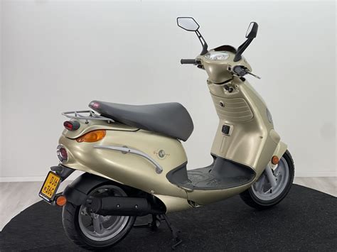 Klassieke Aprilia Gulliver 50 Scooter Sunder Bromfietsen