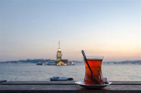 Royalty-Free photo: Tea by the sea | PickPik