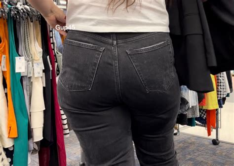 OC Thick Ass Goodwill Milf In Tight Jeans Tight Jeans Forum