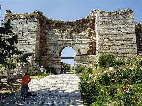 Selçuk, Basilica of St. John - Images & Travel Tips - Turkey Photo Guide