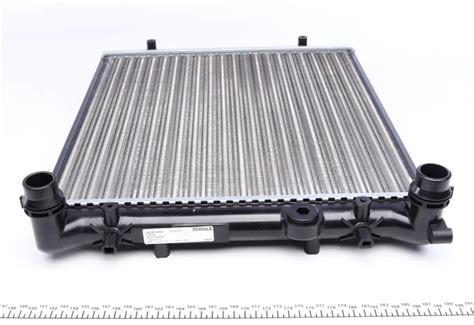 Радиатор охлаждения Volkswagen Golf IV 1.4-1.6 1997-2006 Фолькцваген ...