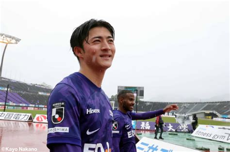 サンフレッチェ生え抜きの“8番”。川村拓夢が乗り越えてきた「高い壁」 Footballista フットボリスタ