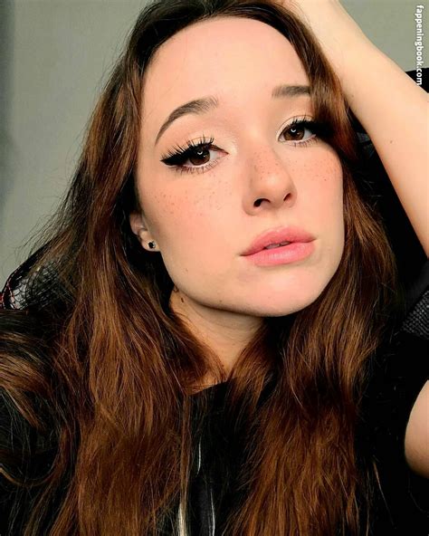 AmyKay ASMR Asmrkay Nude OnlyFans Leaks The Fappening Photo FappeningBook