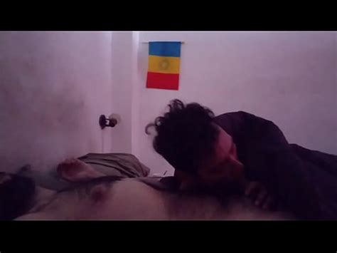 Mamada de buenos días a macho peludo XVIDEOS