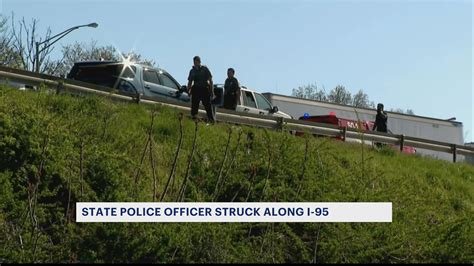 Connecticut State Police Trooper Struck By Car On I 95 Sustains Minor