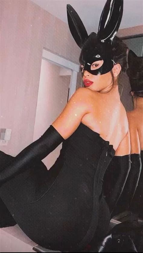 Pin By Colleen On Click Click7 Hot Halloween Outfits Halloween Party Outfits Halloween