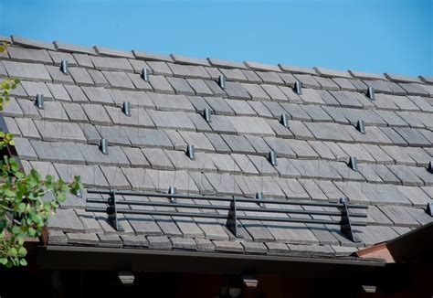 Купить снегозадержатели на крышу в Санкт-Петербурге