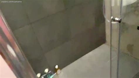 Xvideos Bruna Ferraz Redhead Delicious Sitting On The Big Rolls Of Her Lover Cnn Amador