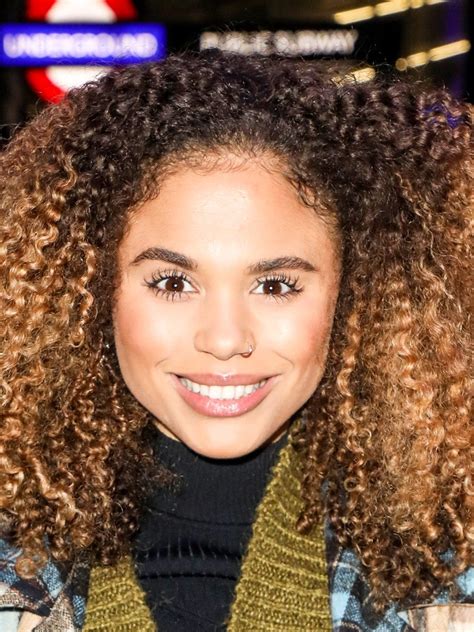 Jessica Plummer - Actress