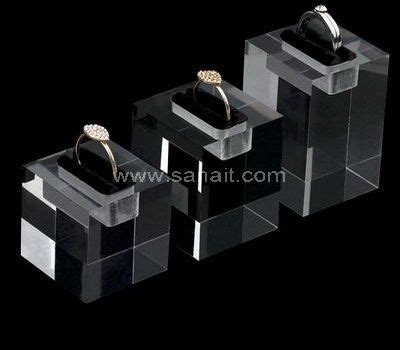 acrylic ring display jewelry display stands rotating jewelry display