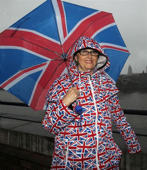 One Million Spectators Join The Queen For Her Glorious Diamond Jubilee