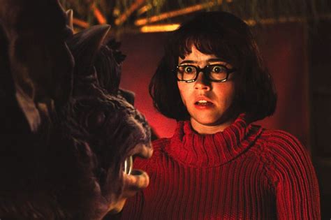 Scooby Doo S Velma Confirmed As Gay As She Gets Female
