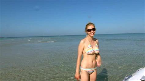 Naked Megan Peta Hill In Open Water Cage Dive