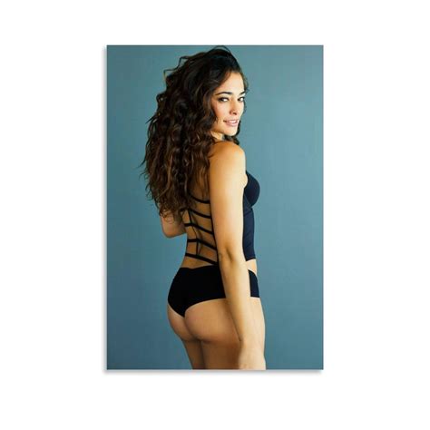 Natalie Martinez Hot Hd Wallpapers