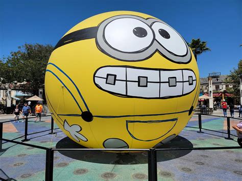 Minions Decorations, Game, and Photo Ops Take Over Universal Studios Hollywood - WDW News Today