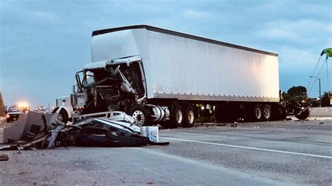 West Covina Big Rig Crash On 10 Freeway Closes Eastbound Lanes Los